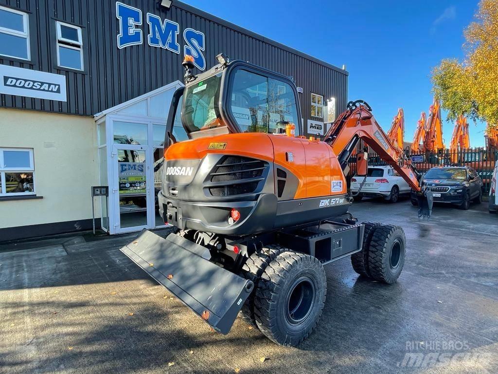Doosan Dx57W-7 Escavatori gommati
