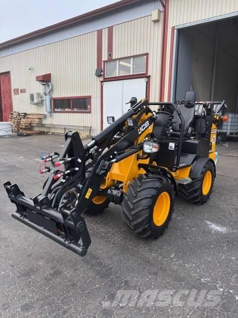 JCB 403 E Mini Pale Gommate