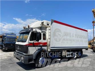 Mercedes-Benz 2435L Container refrigerati