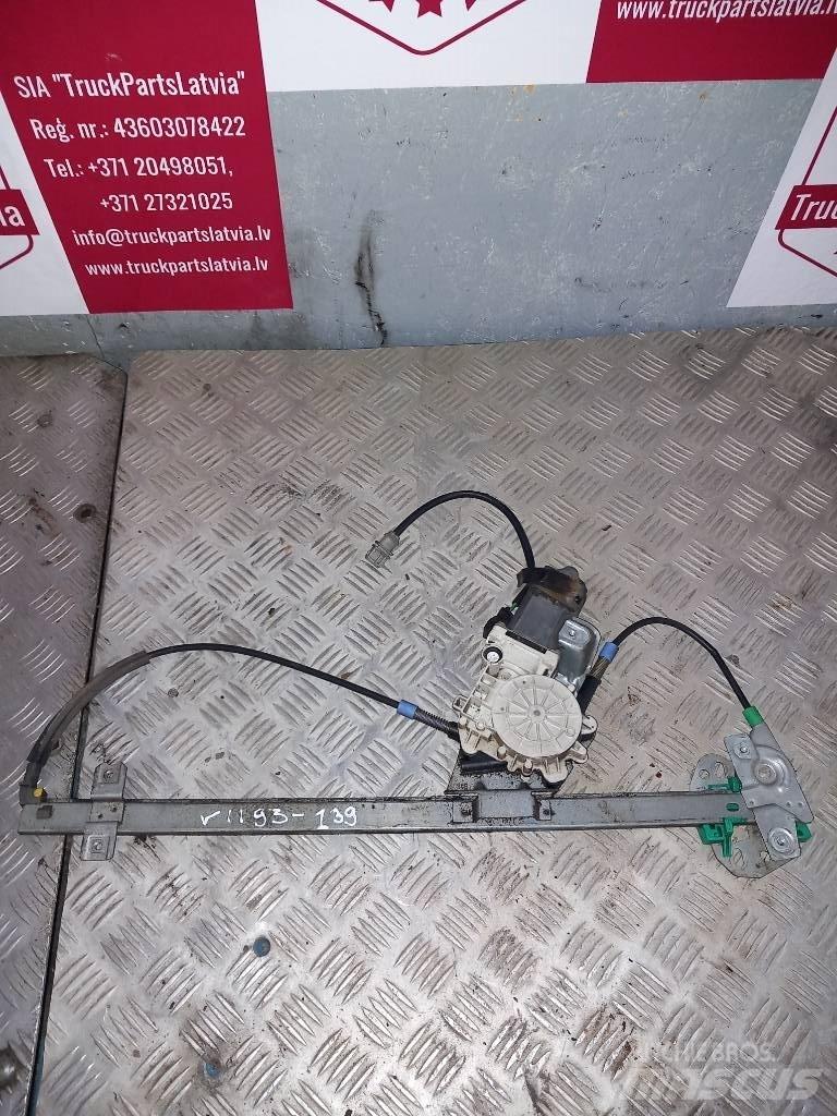 Volvo FH 12 84225966 Cabine e interni