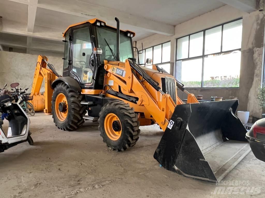 JCB 3 CX Terne