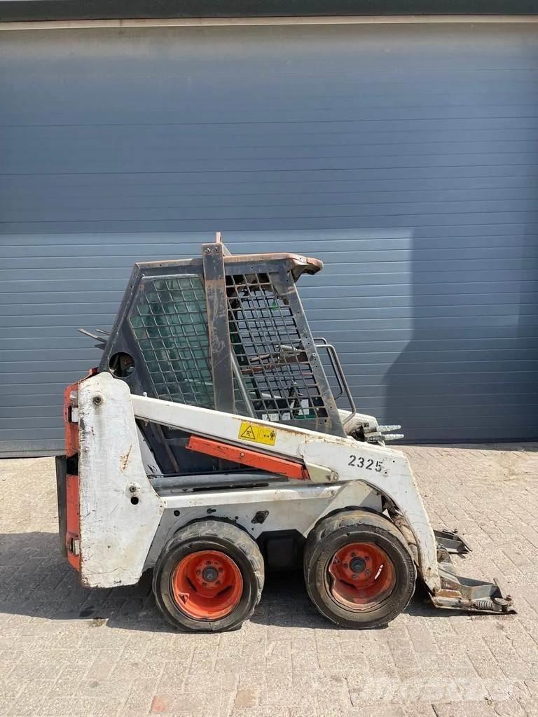 Bobcat 463 Mini Pale Gommate