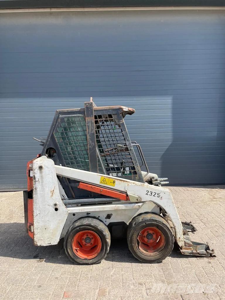 Bobcat 463 Mini Pale Gommate