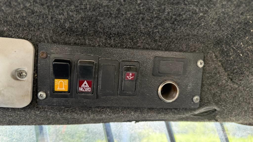 Bobcat 553 Mini Pale Gommate