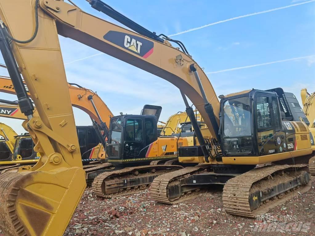 CAT 325 D2 Escavatori cingolati