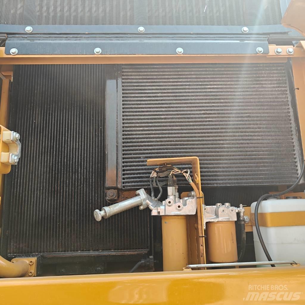 CAT 336D Escavatori cingolati