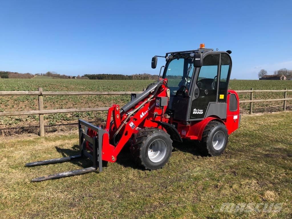  Max Loader 810 Mini pale