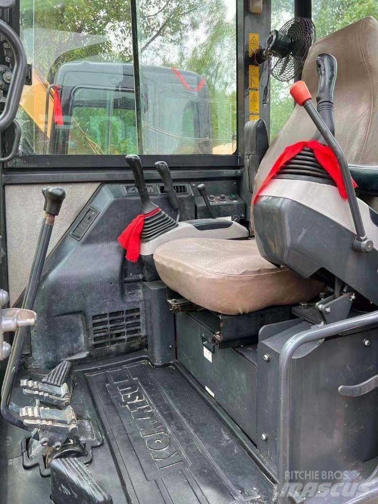 Komatsu PC56-7 Escavatori cingolati