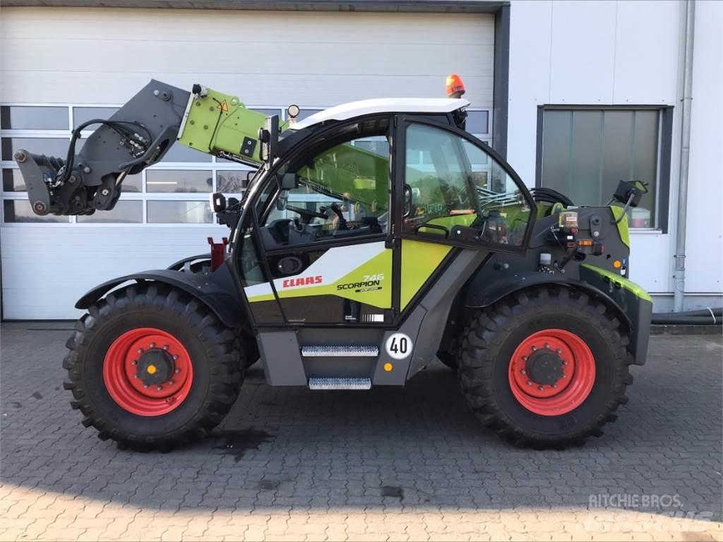 Liebherr T46-7S Sollevatori telescopici