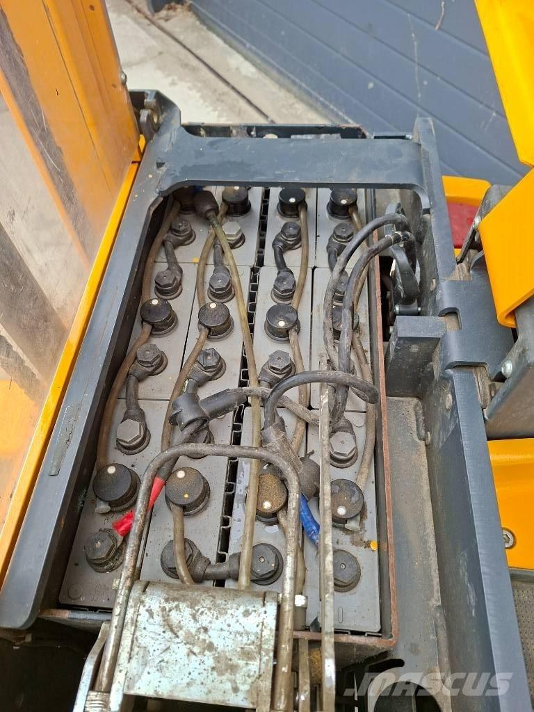 Jungheinrich EJD 220 Transpallet uomo a terra