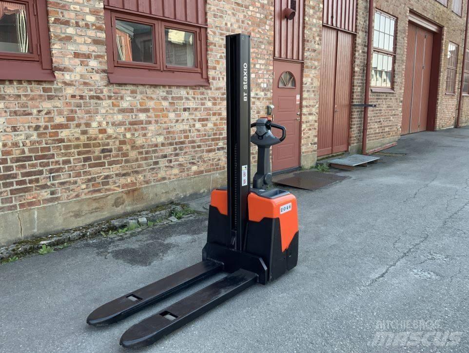 BT HWE 100 Transpallet uomo a terra