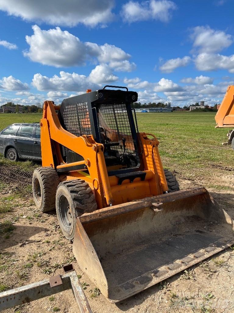 CASE 95 XT Mini Pale Gommate
