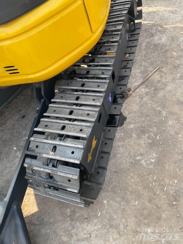Komatsu PC 35 Miniescavatori