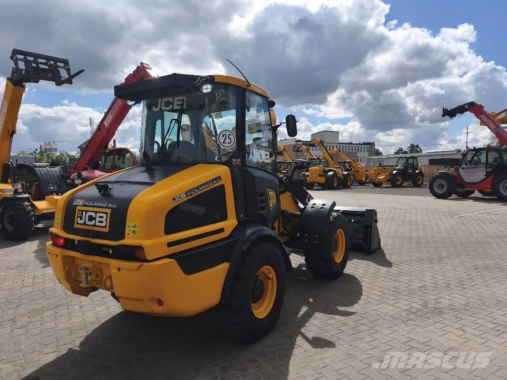 JCB 409 Pale gommate