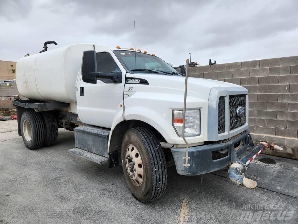 Ford F 650 Autocisterne