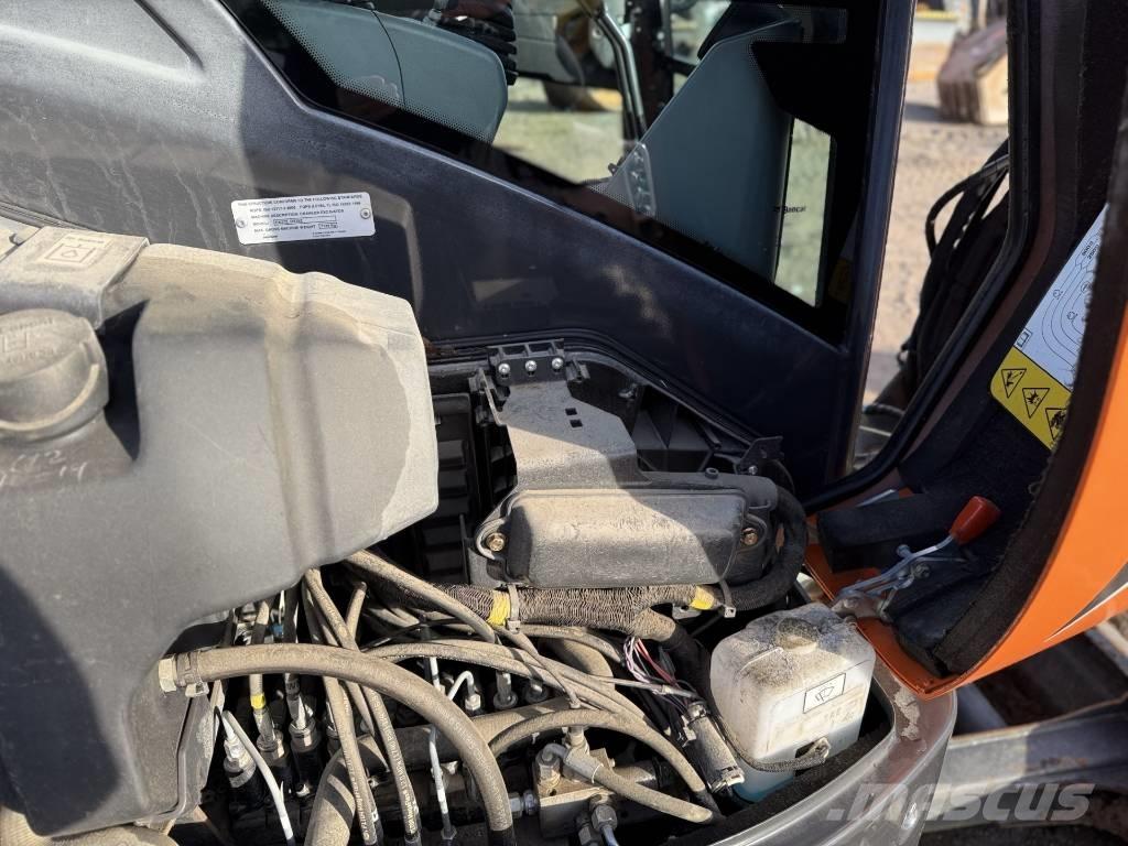 Develon DX 35 Z Miniescavatori