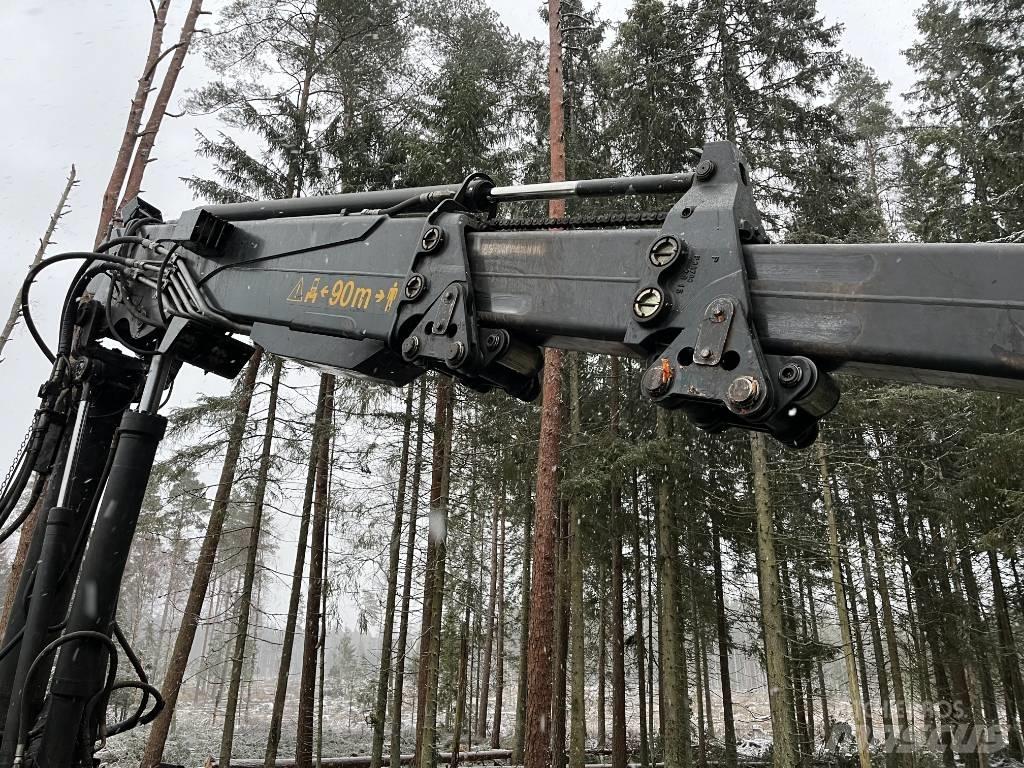 Ponsse Bear 8W Abbattitrici, Disboscatrici