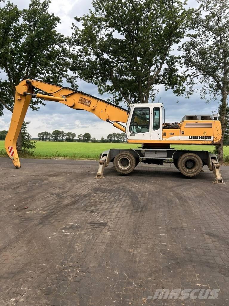 Liebherr 934 B Movimentazione rifiuti