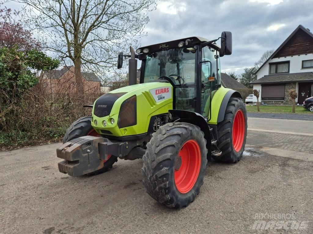 CLAAS Arion 430 Trattori