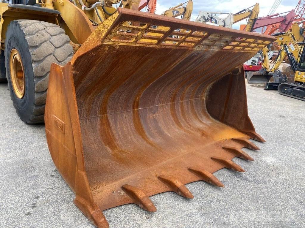 CAT 966 G II Pale gommate