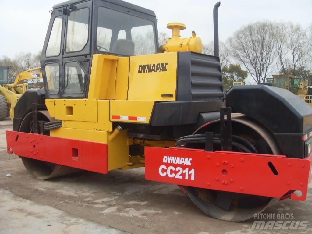 Dynapac CC 211 Rulli a doppio tamburo