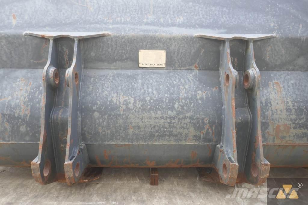 Volvo L120B Bucket Benne