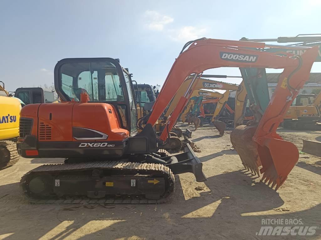 Doosan DX60-9C Escavatori cingolati