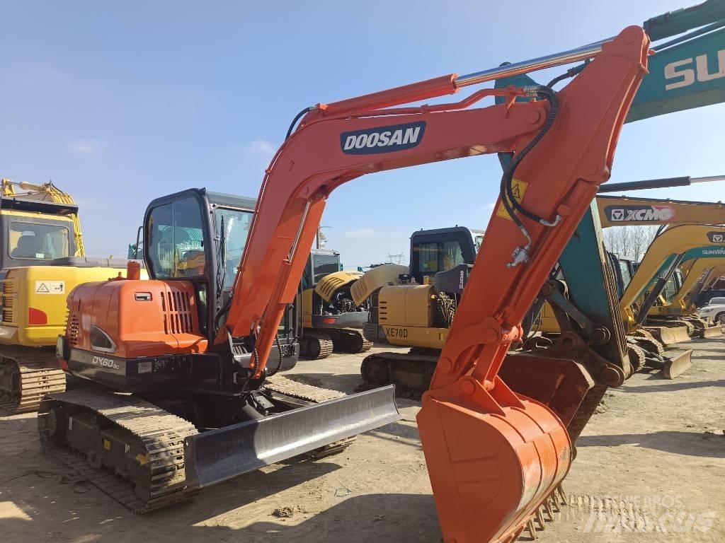 Doosan DX60-9C Escavatori cingolati