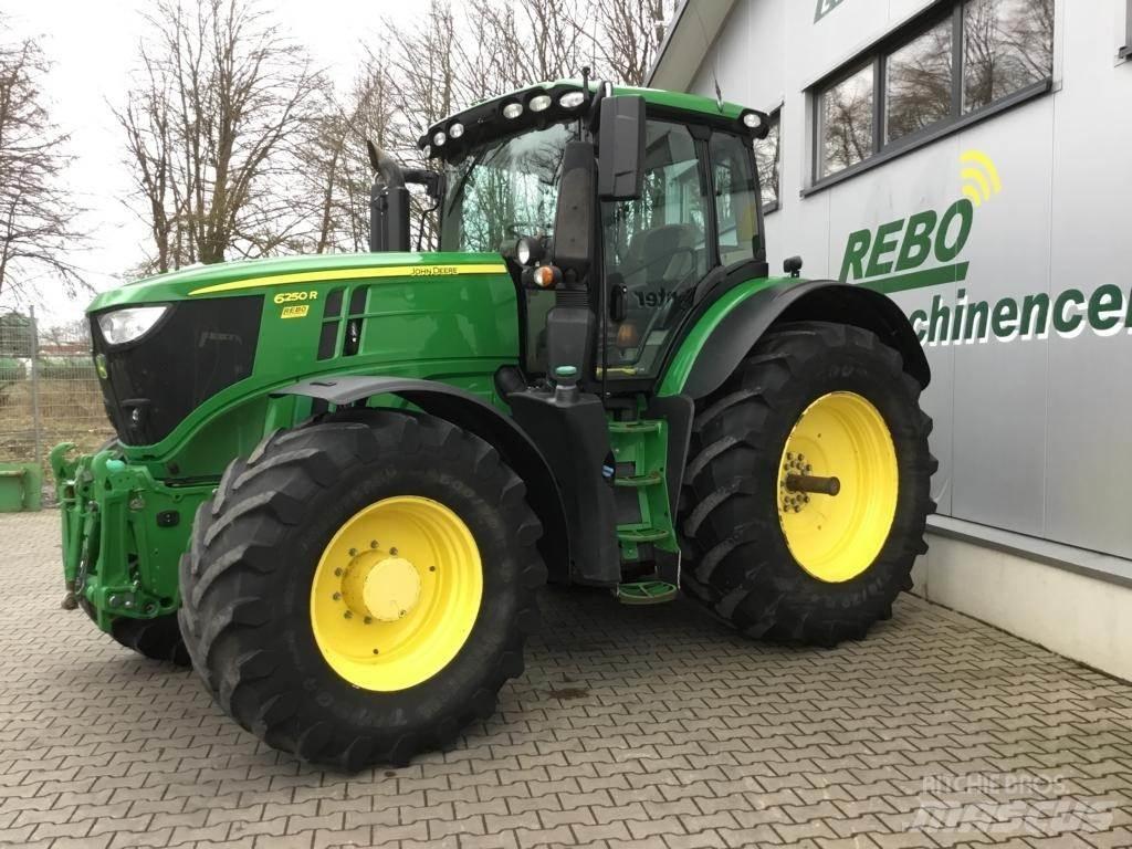 John Deere 6250R Trattori