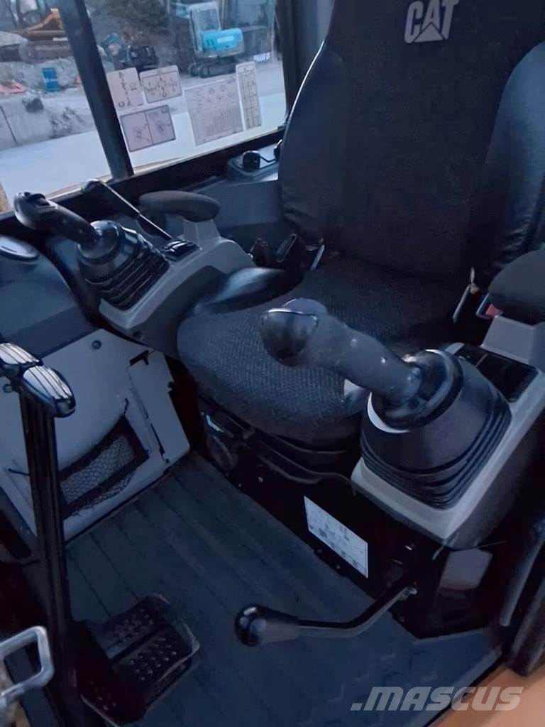 CAT 305E2CR Miniescavatori