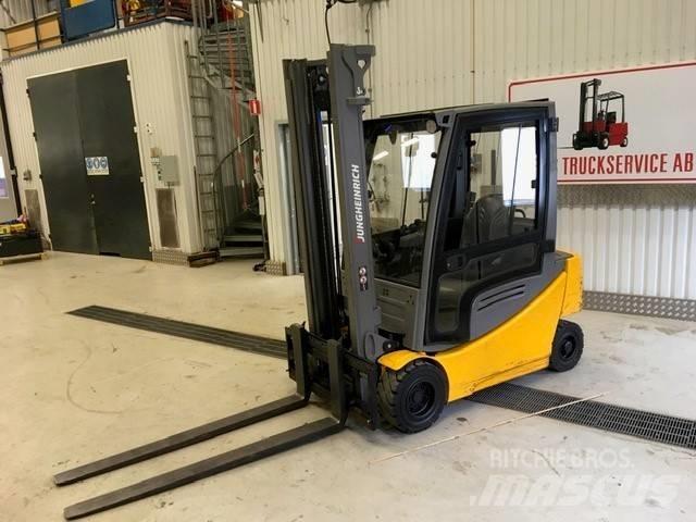 Jungheinrich EFG 320 Carrelli elevatori elettrici