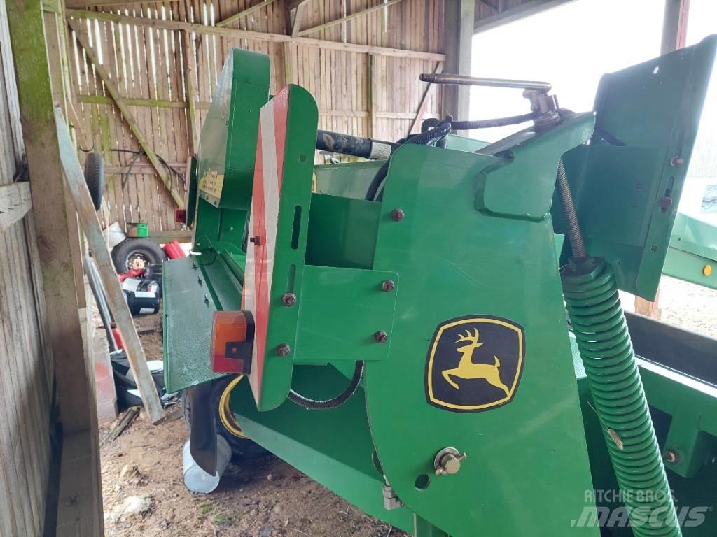 John Deere 730 Falciacondizionatrici
