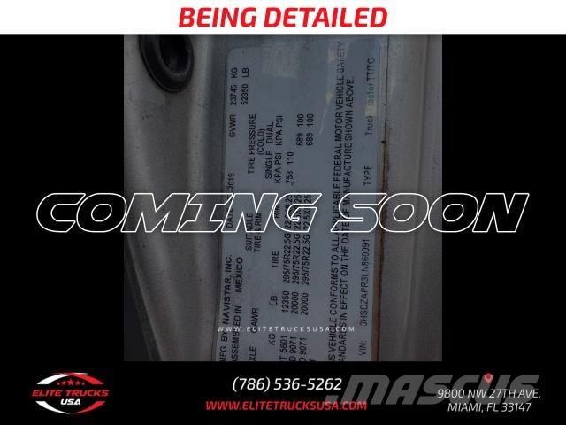 International LT Motrici e Trattori Stradali