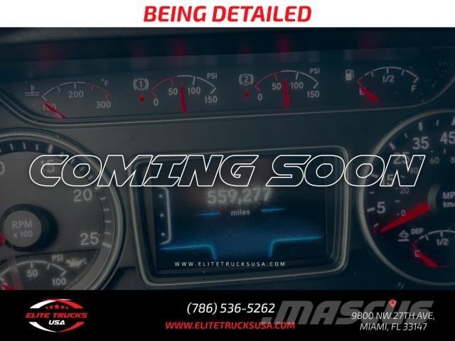 International LT Motrici e Trattori Stradali