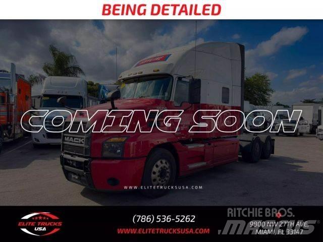 Mack Anthem Camion altro