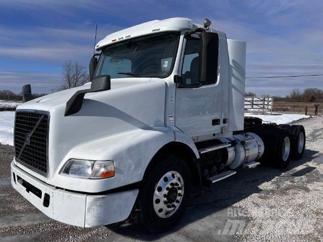 Volvo VNM Autocabinati