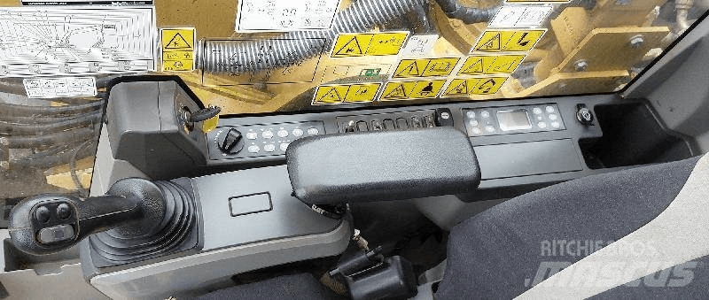 CAT 326F Escavatori cingolati