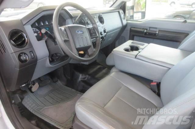 Ford F250 Carroattrezzi