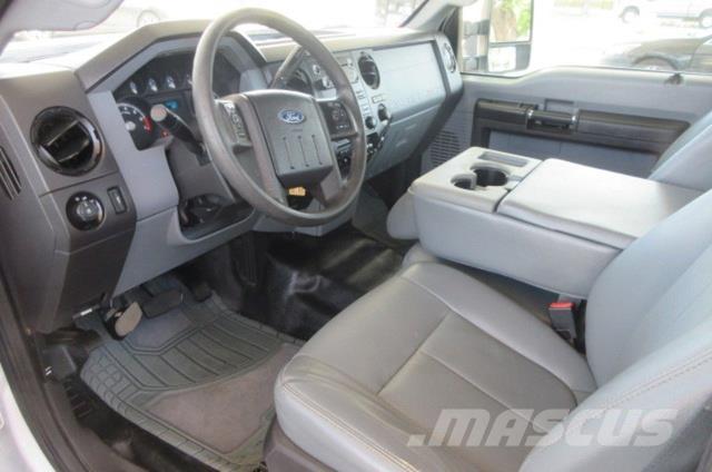 Ford F350 Carroattrezzi