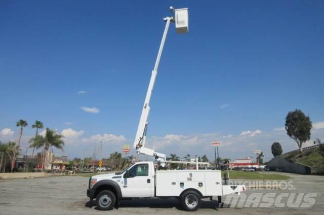 Ford F450 Piattaforme autocarrate