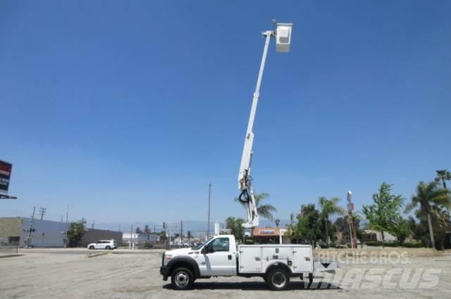 Ford F450 Piattaforme autocarrate