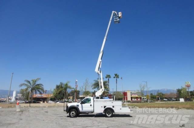 Ford F450 Piattaforme autocarrate