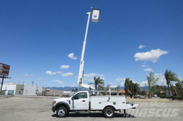 Ford F450 Carroattrezzi