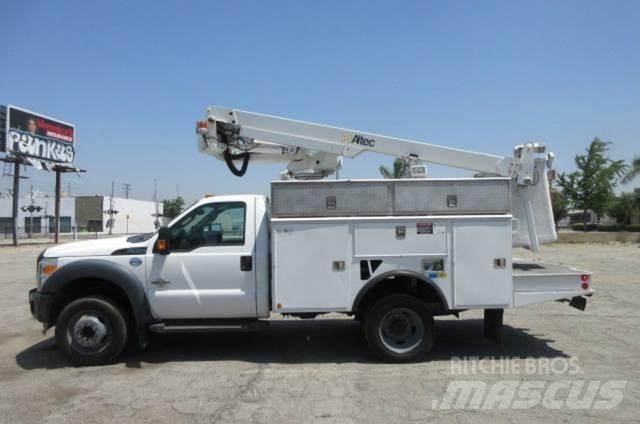 Ford F450 Piattaforme autocarrate