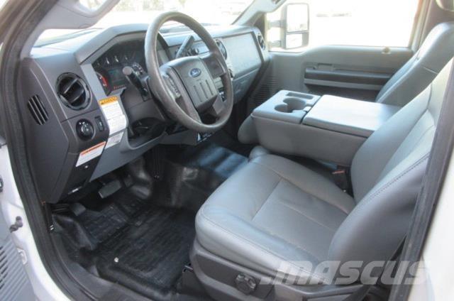 Ford F550 Carroattrezzi