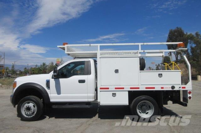 Ford F550 Carroattrezzi