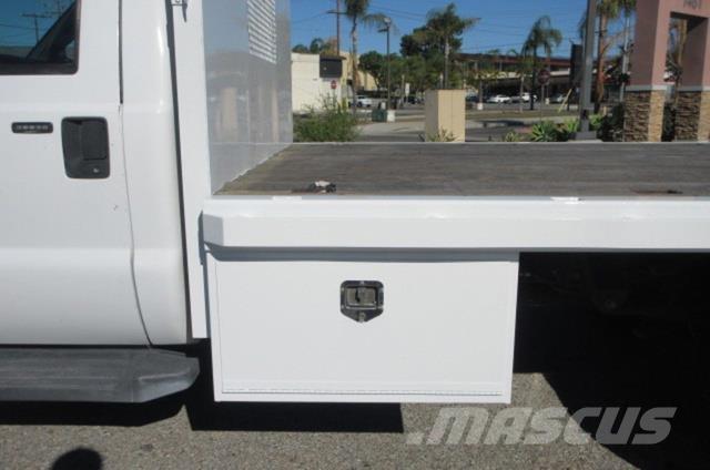 Ford F550 Carroattrezzi