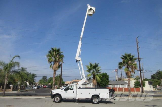 Ford F550 Carroattrezzi