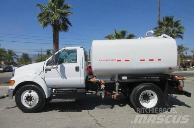Ford F750 Carroattrezzi