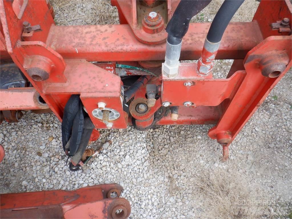 Ditch Witch M730 Aratri
